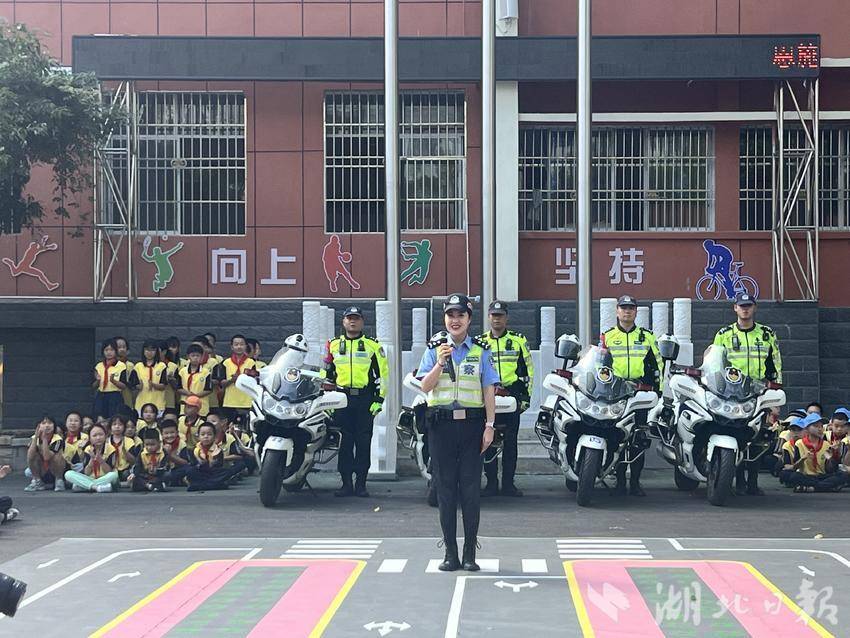 pg游戏免费版